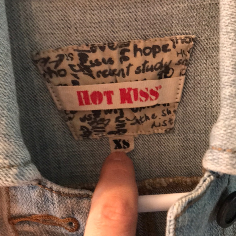 Jean jacket. - Picture 2 of 3